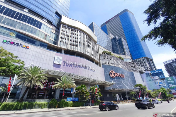 15 menit ke Tunjungan Plaza